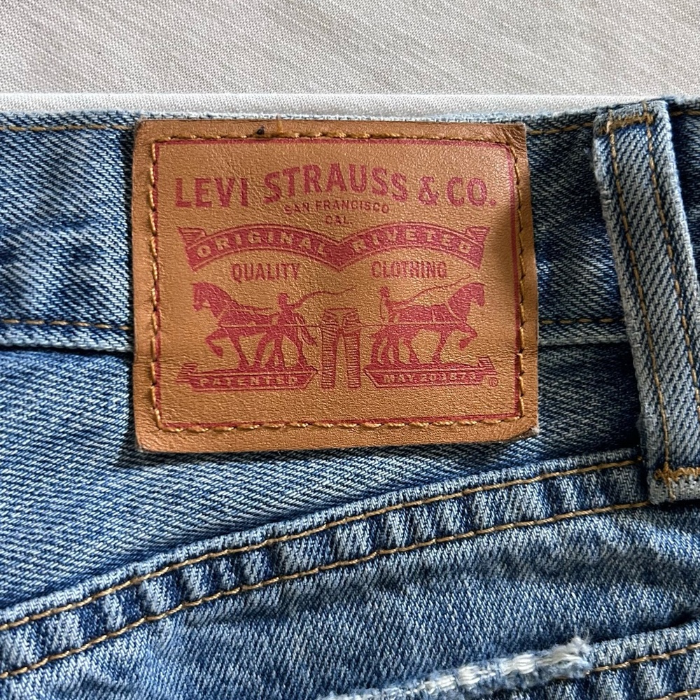 LEVIS SHORTS - Picture 5 of 6